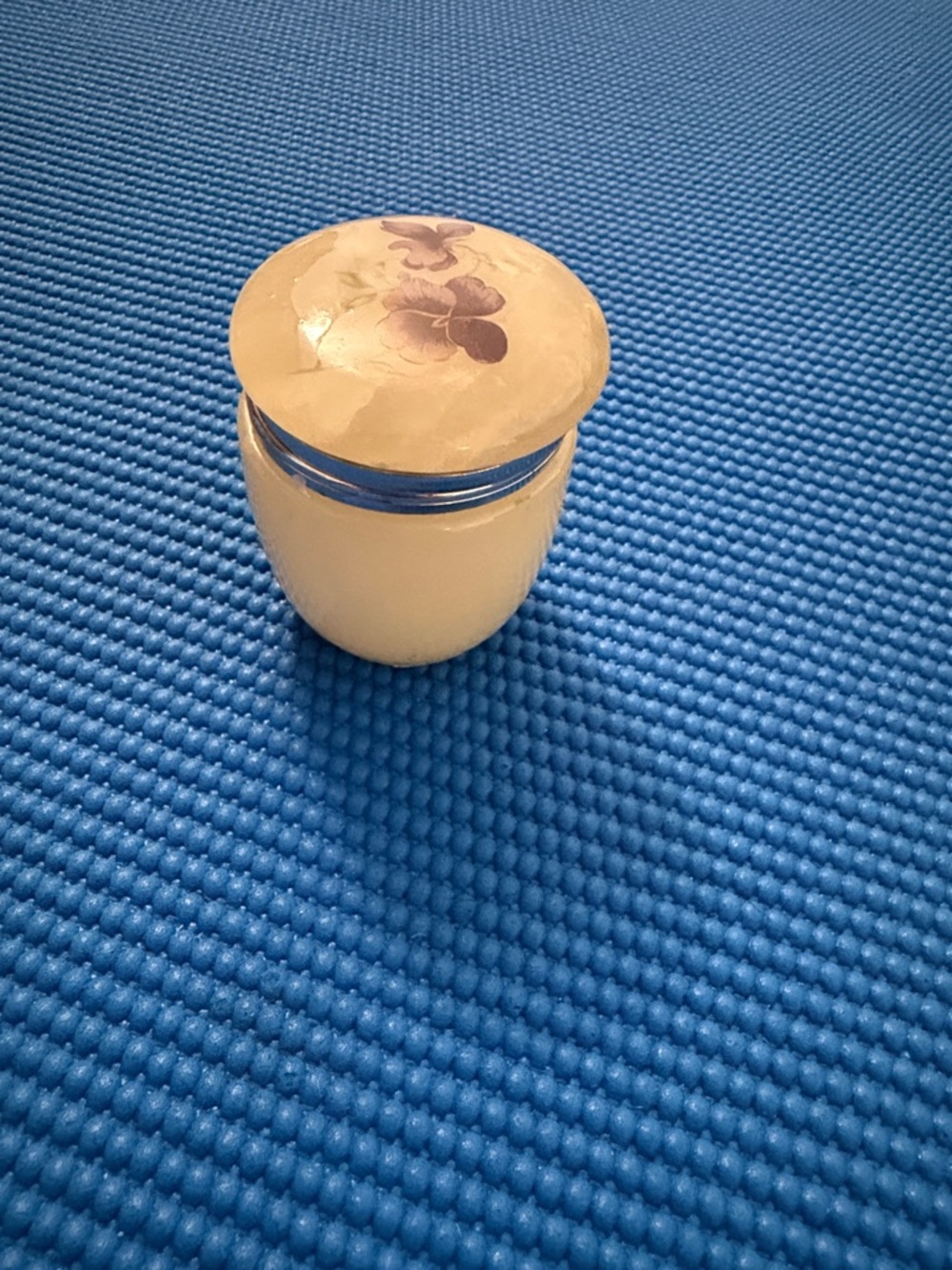 Lefton Cream Alabaster Round Trinket Lid with Label